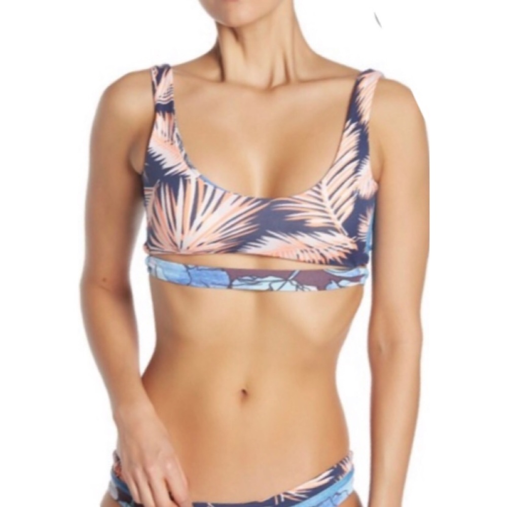 Maaji cross back reversible bikini top small